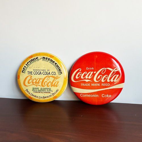コカコーラ　Coca-Cola　丸型看板　レトロビンテージ　1994年 コカ・コーラ 丸看板 ブリキ看板 Drink Coca-Cola レトロ - メルカリ