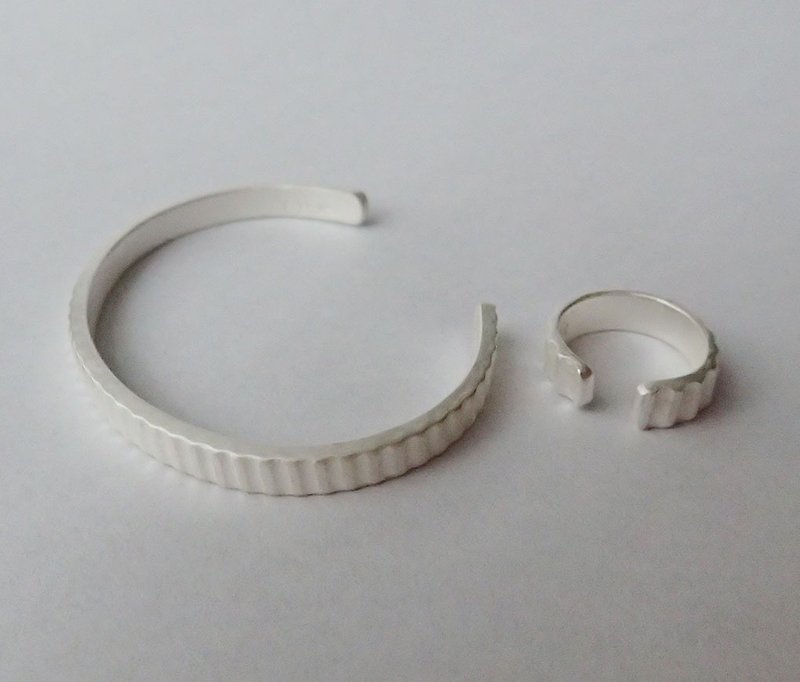 one Bangle & one ring, for child, Handmade ,999-Fine Silver - สร้อยข้อมือ - เงินแท้ สีเงิน