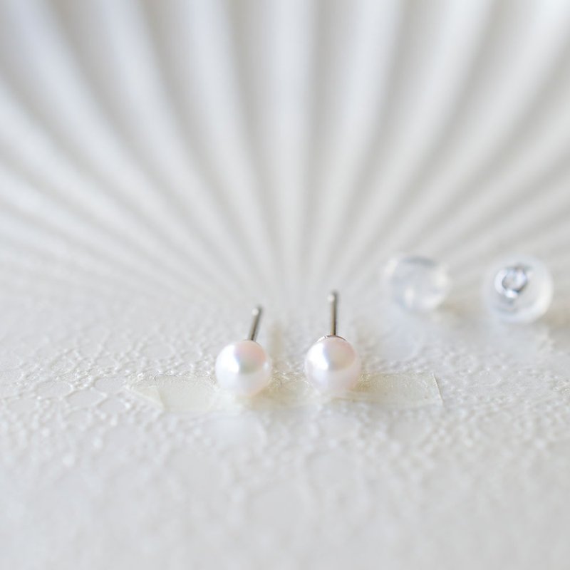 Akoya pearl stud earrings 3.5mm, 4.5mm, 6.5mm, platinum - Earrings & Clip-ons - Pearl 