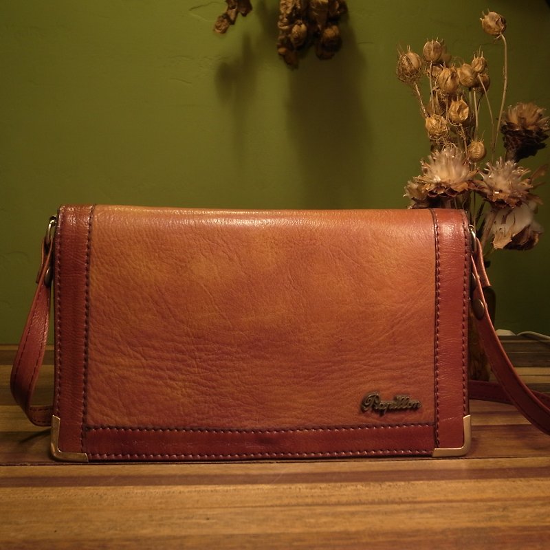 Old bone coffee leather side back flat bag VINTAGE - กระเป๋าแมสเซนเจอร์ - หนังแท้ สีนำ้ตาล