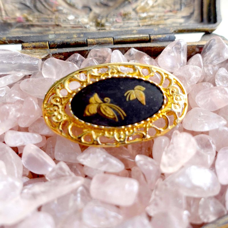 日本中古橢圓形金屬蝴蝶圖案口針襟針別針襟針 古著珠寶首飾品 - 胸針 - 其他金屬 金色