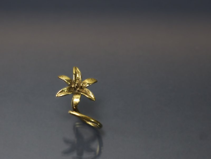 Flower Series-Golden Needle Flower Bronze Ring - แหวนทั่วไป - ทองแดงทองเหลือง สีแดง
