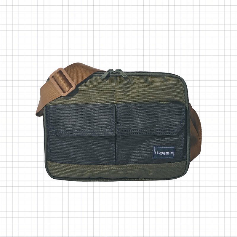 CR2 double-layer fully open side backpack CR2-1074-A-OG [Taiwanese original bag brand] - Messenger Bags & Sling Bags - Nylon Green