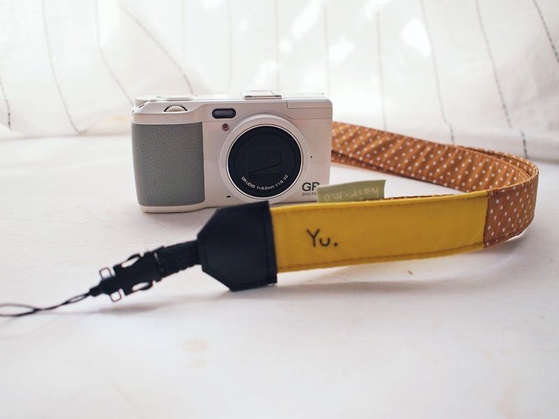 hairmo color contrast stitching camera strap-Y turmeric + Brown dots (general hole. double small hole. single hole) - Camera Straps & Stands - Cotton & Hemp Brown