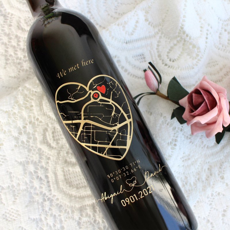 【客製】情侶 情人節 紀念日 禮物|邂逅地點定制紅酒 - 酒類 - 玻璃 