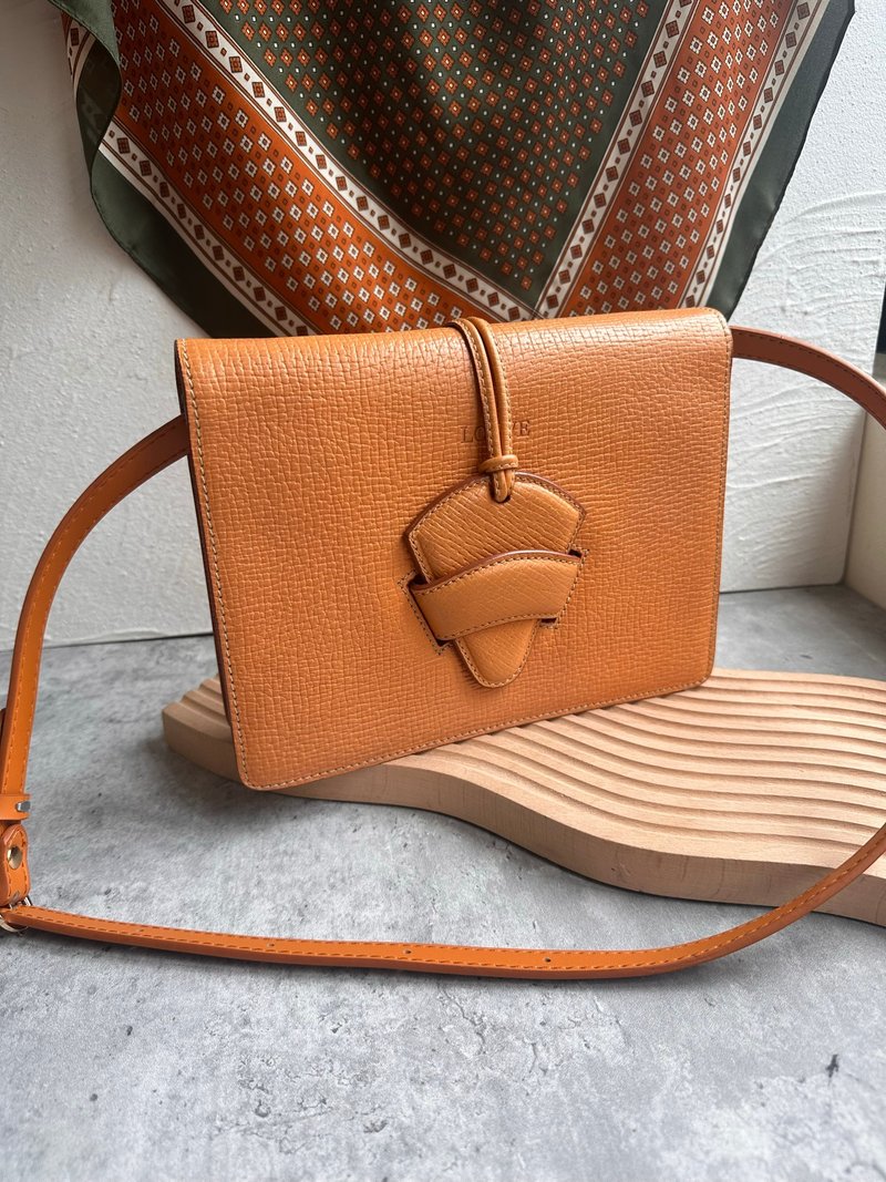 Second-hand bag Loewe orange brown tree grain cowhide leaf clutch bag - กระเป๋าแมสเซนเจอร์ - หนังแท้ 