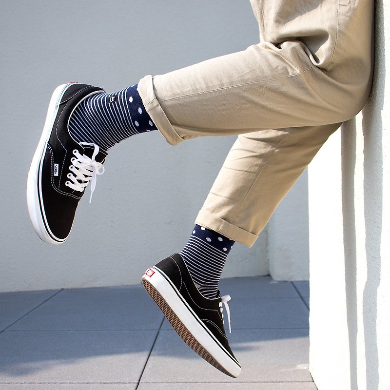 Walk On AIR-Dot Line Casual Socks - ถุงเท้าข้อกลาง - ผ้าฝ้าย/ผ้าลินิน 