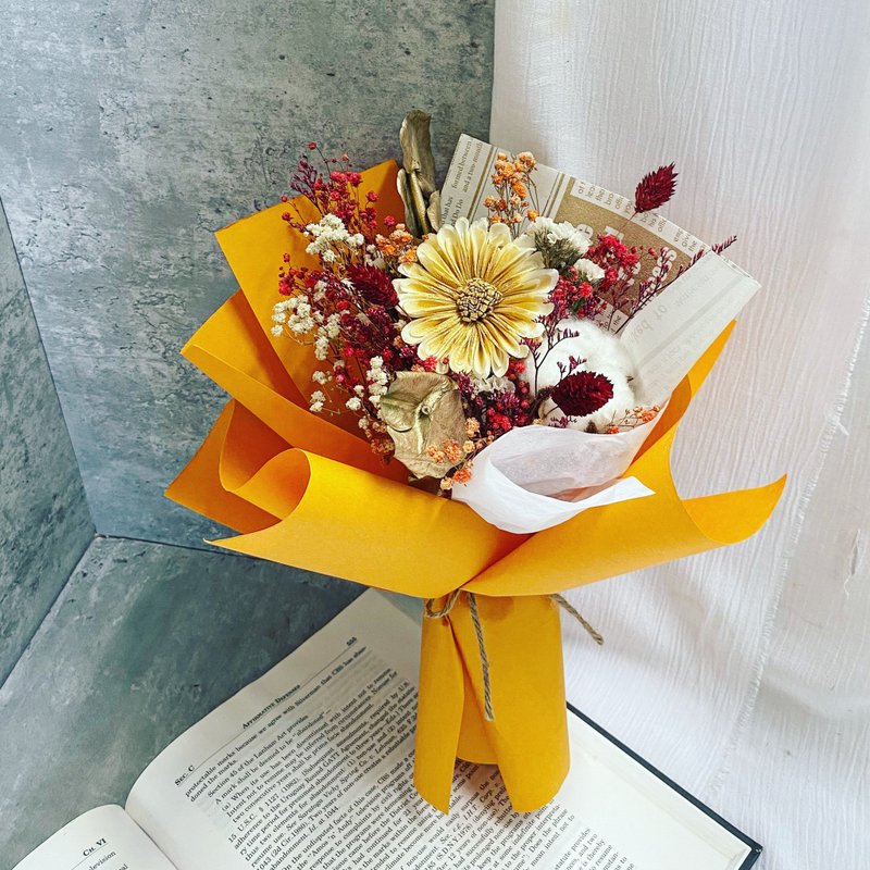 [Graduation Bouquet] Faculty of Science | Physics, Chemistry, and Mathematics | Geography, Geology, Earth Science, Atmosphere | Psychology | Microbiology - ช่อดอกไม้แห้ง - พืช/ดอกไม้ สีส้ม