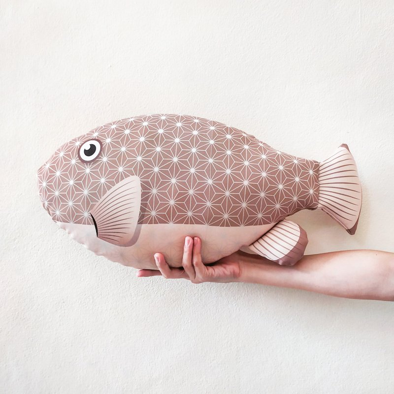 Pufferfish pillow - 枕頭/抱枕 - 棉．麻 卡其色