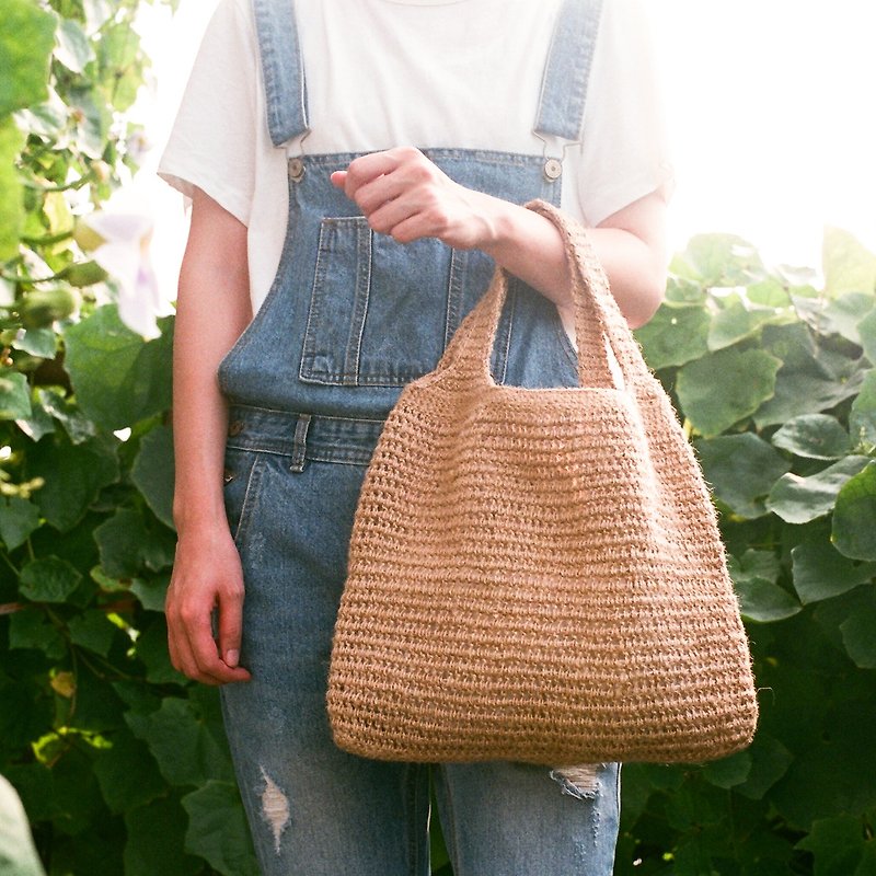 Germ Hand Bag / primary color Linen rope woven / - กระเป๋าถือ - ผ้าฝ้าย/ผ้าลินิน 