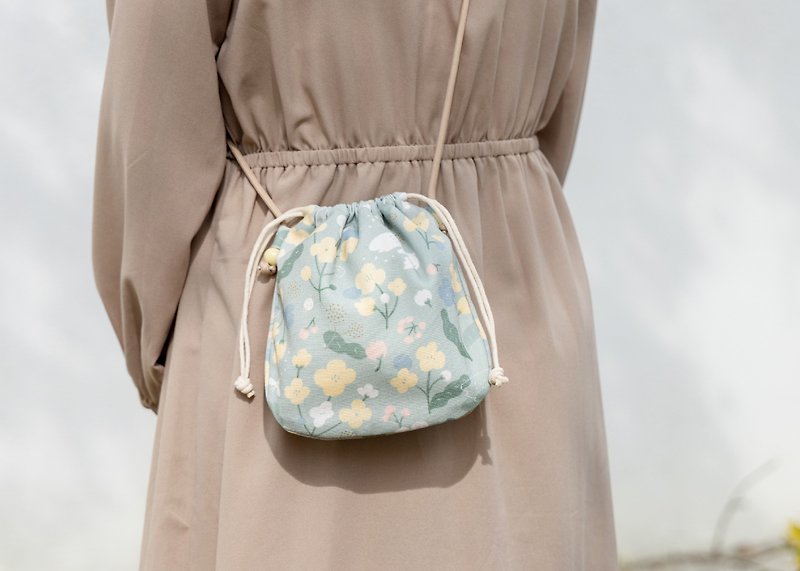 [Matcha Winter Arashi-Huaer Scattering Small Round Bag] Side backpack/strap length adjustable - กระเป๋าแมสเซนเจอร์ - เส้นใยสังเคราะห์ สีเขียว