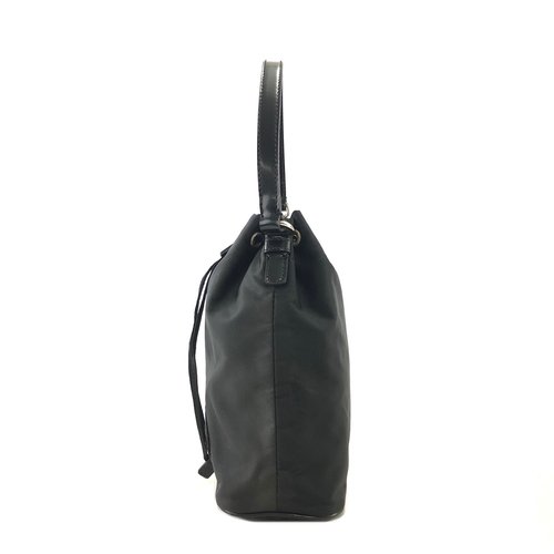 日本直送 名牌中古包 】PRADA プラダ ブランドロゴ ナイロン