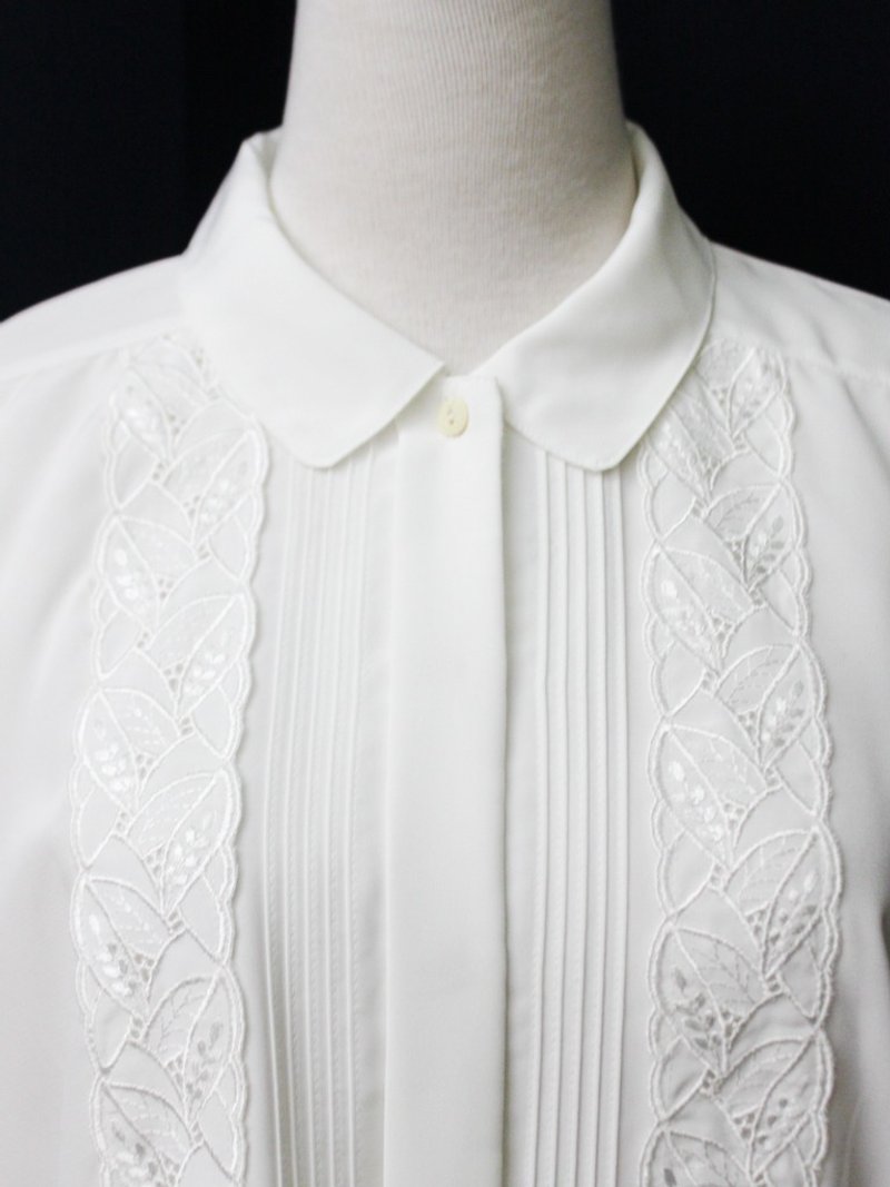 【RE0916T220】 early autumn Japanese style retro embroidered white ancient shirt - Women's Shirts - Polyester White