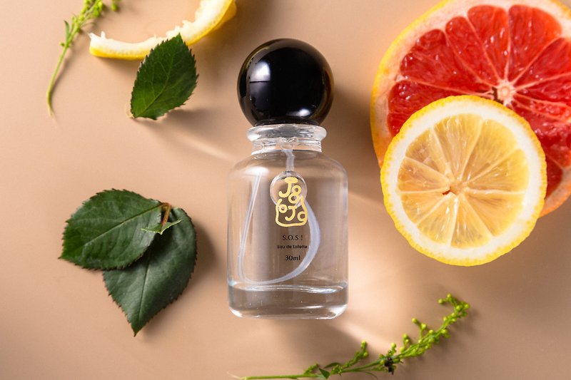 【OOJ】SOS オードトワレ 30ml l フレッシュでフルーティな香りが憂鬱を救​​う - 香水 - エッセンシャルオイル 