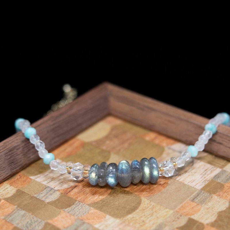 【Limited】【Spring in Tokyo】Labradorite, Amazonyte & Rose Quartz Bracelet - สร้อยข้อมือ - คริสตัล 