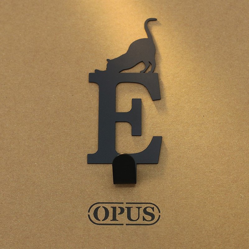 [OPUS Dongqi Metalworking] When the cat meets the letter E-hook (black) hanger / shape hook / no trace - Wall Décor - Other Metals Black
