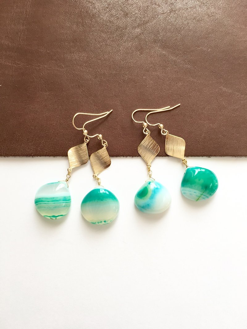 Green agate and square motif  earrings - ピアス・イヤリング - 石 グリーン