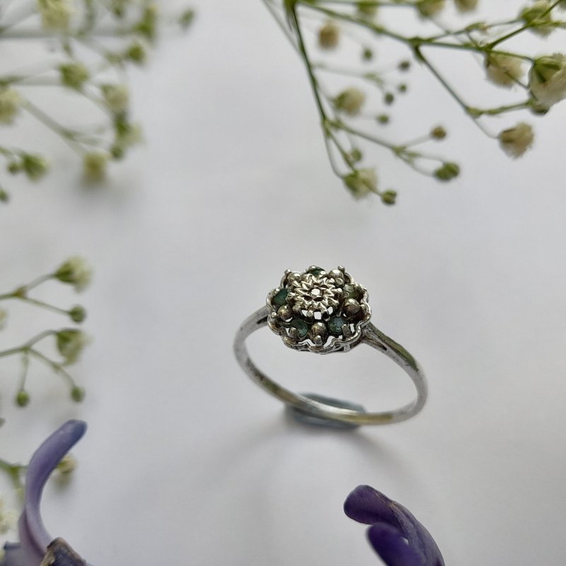 1979年 英國雪菲爾 祖母綠碎鑽銀戒 - 戒指 - 寶石 綠色