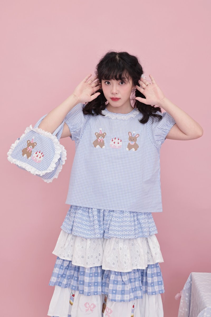 甜美少女 花邊藍格子 小熊刺繡泡泡袖襯衫 - 女 T 恤 - 其他材質 藍色