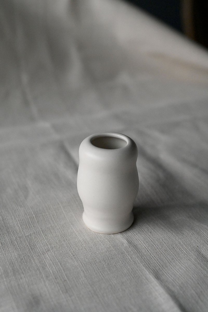 The path of thoughts/small vase/A - Pottery & Ceramics - Pottery 