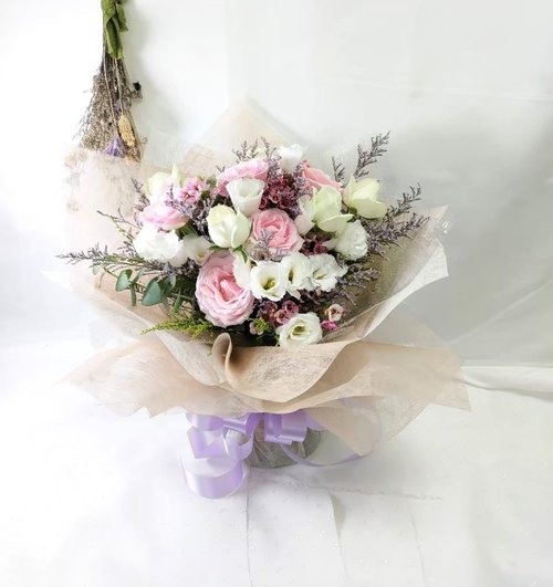 The Flower嬪嬪花藝坊 鮮花系列~精緻桔梗花束 臺北市外送免運費典華優惠券