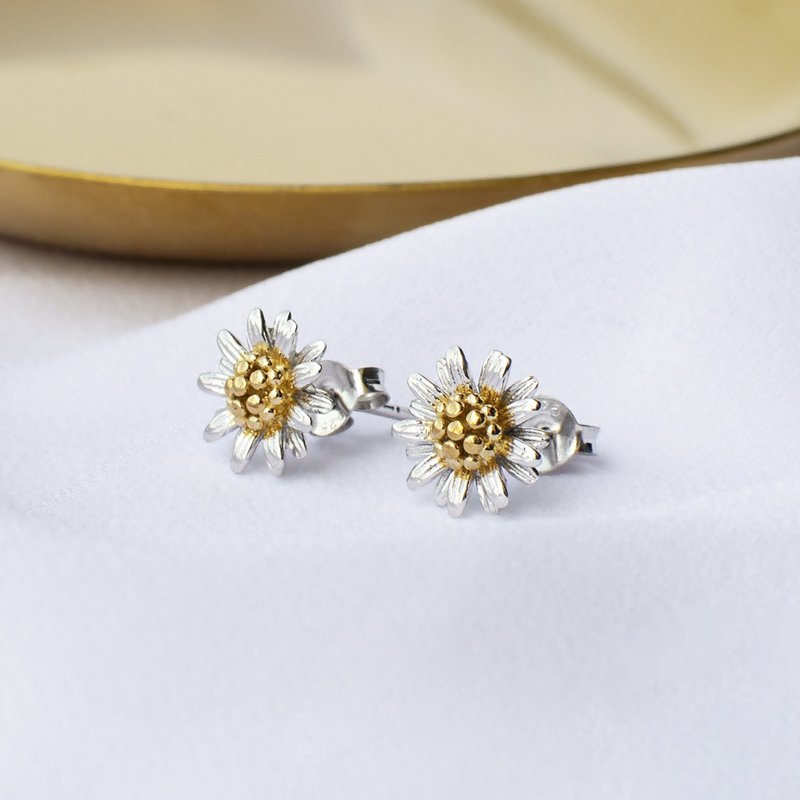 Minimalist Daisy Flower Stud Earrings for Her In Solid 925 Sterling Silver - Earrings & Clip-ons - Sterling Silver Yellow