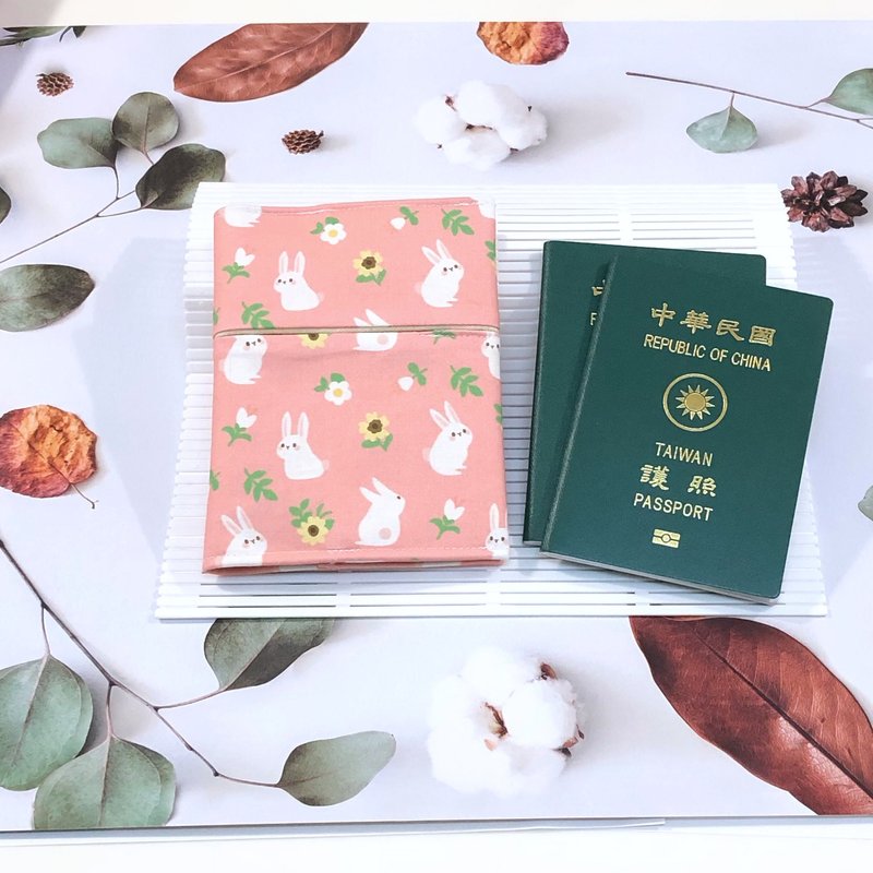 Little White Rabbit and Little Flowers. Pink/Passport Cover. Can Hold Air Tickets. Cards. Documents. Foreign Currency Banknotes - ที่เก็บพาสปอร์ต - ผ้าฝ้าย/ผ้าลินิน สึชมพู