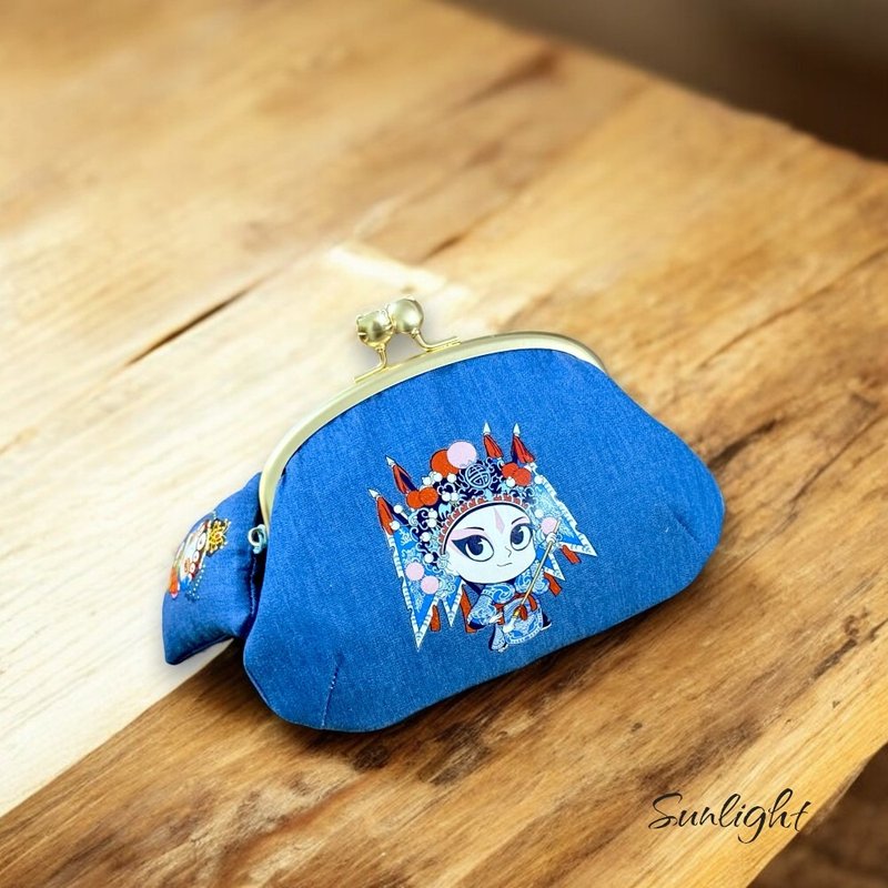 Sunlight Alley hand-made Chinese style Peking Opera gold bag storage bag universal bag - กระเป๋าสตางค์ - ผ้าฝ้าย/ผ้าลินิน 