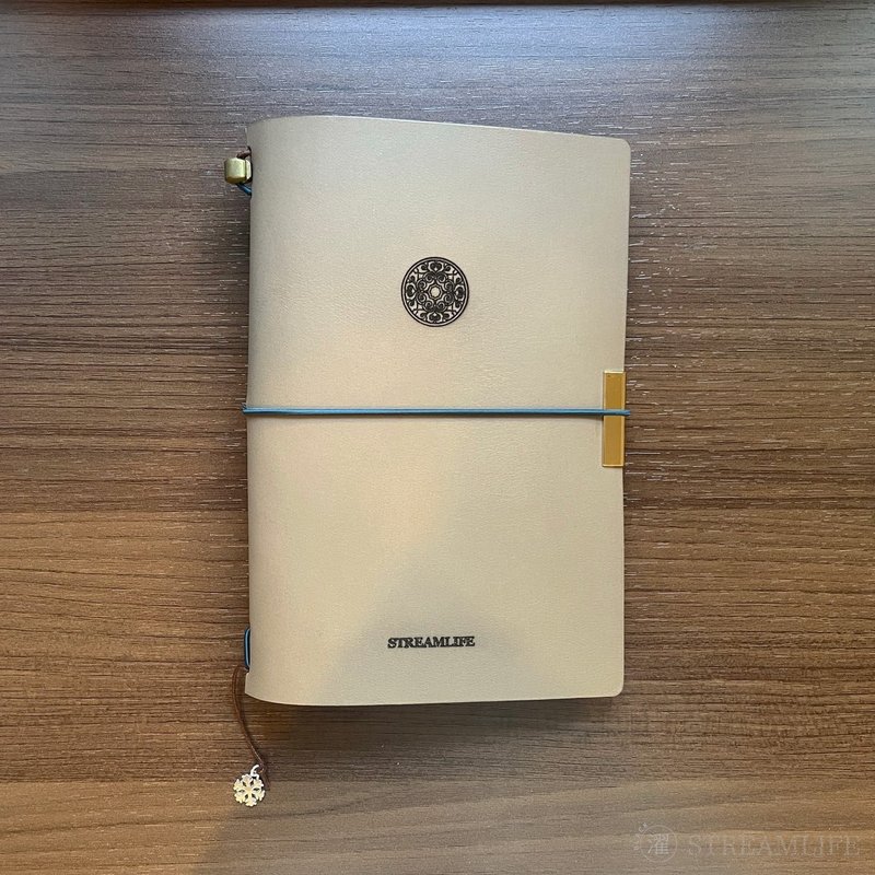 黑濯 Streamlife - 皮革書衣 - 宇宙漫遊 - B6 - 奶茶灰 - 筆記本/手帳 - 真皮 卡其色