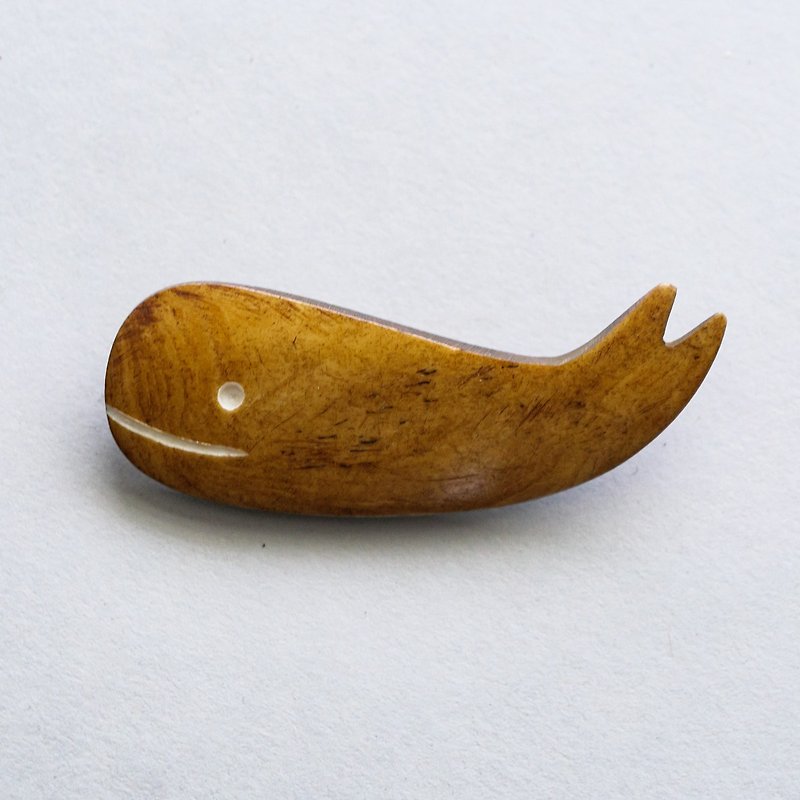 buffalo bone brooch / whale Brown - Brooches - Eco-Friendly Materials 