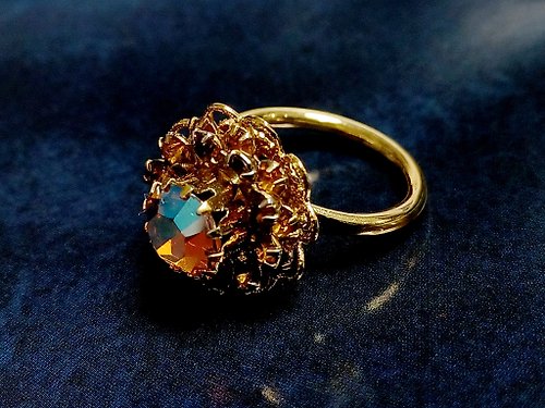 老時光製造所 vintage jewelry Sarah Cov. 極光萊茵鑽戒指