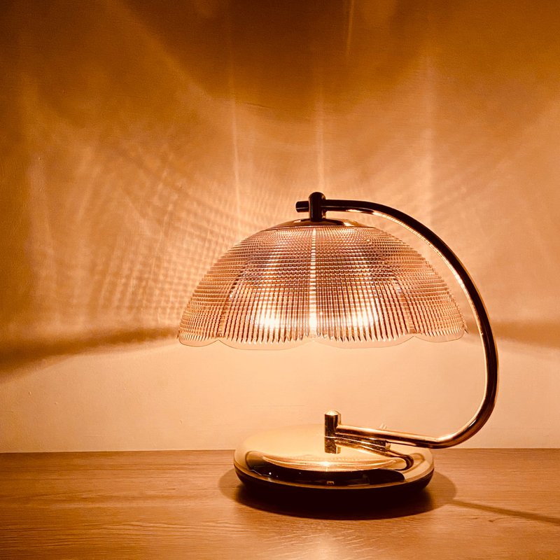 Early Japanese waffle pattern touch dome table lamp - โคมไฟ - วัสดุอื่นๆ สีกากี