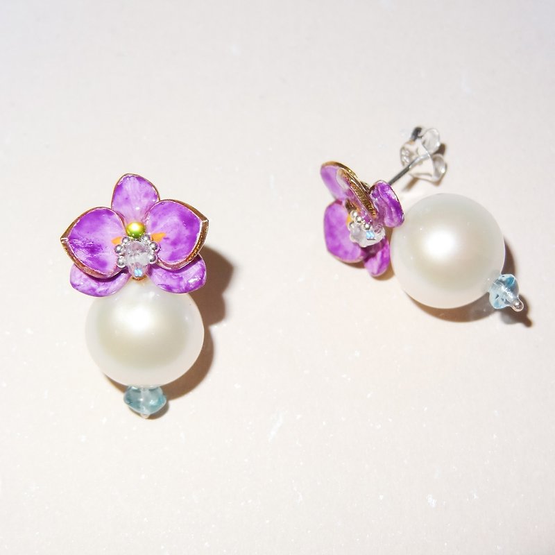 Handmade enamel jewelry series orchid orchid Pearl Lake Aqua Blue Stone earrings limited edition - Earrings & Clip-ons - Gemstone 