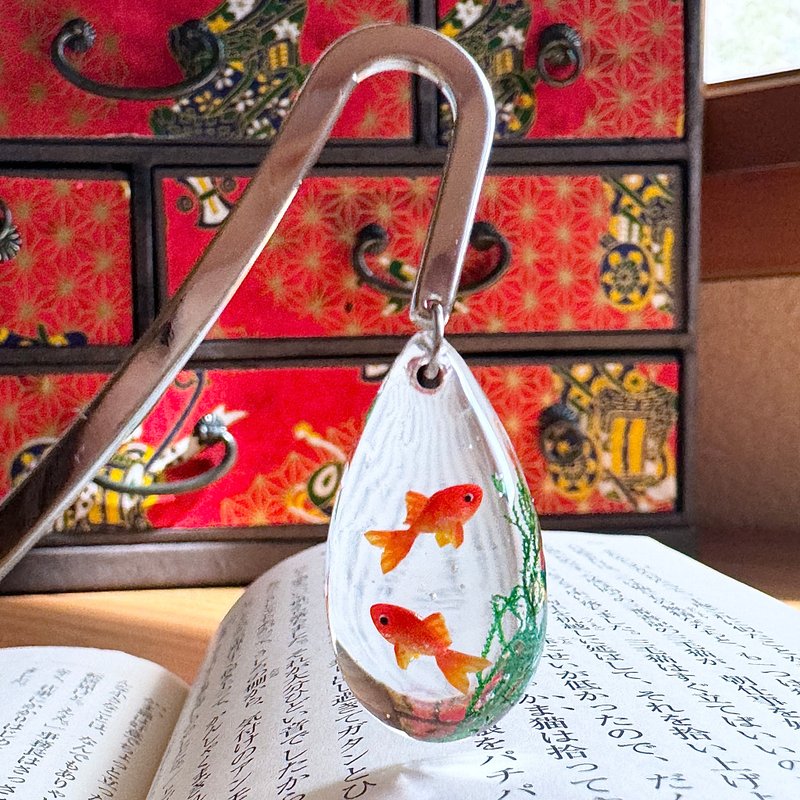 Made to order  Bookmark　Goldfish　Swaying Drops - Bookmarks - Resin 