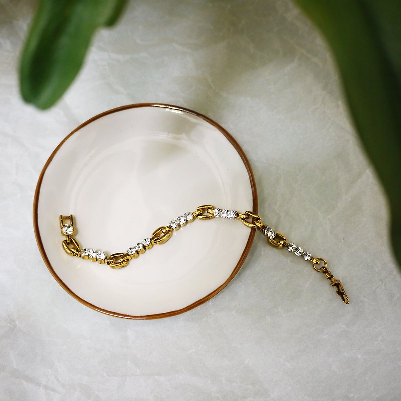 Simple and elegant retro bracelet - Bracelets - Gemstone White