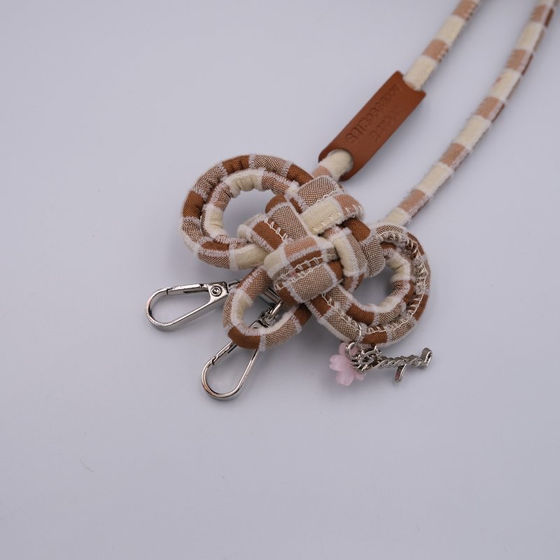 [Yushou knot mobile phone rope | Supports Iphone15] Splicing style-milk coffee - Lanyards & Straps - Cotton & Hemp 