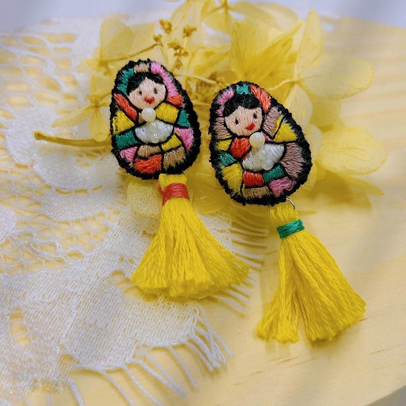 Russian Doll Embroidered Earrings - ต่างหู - งานปัก สีเหลือง