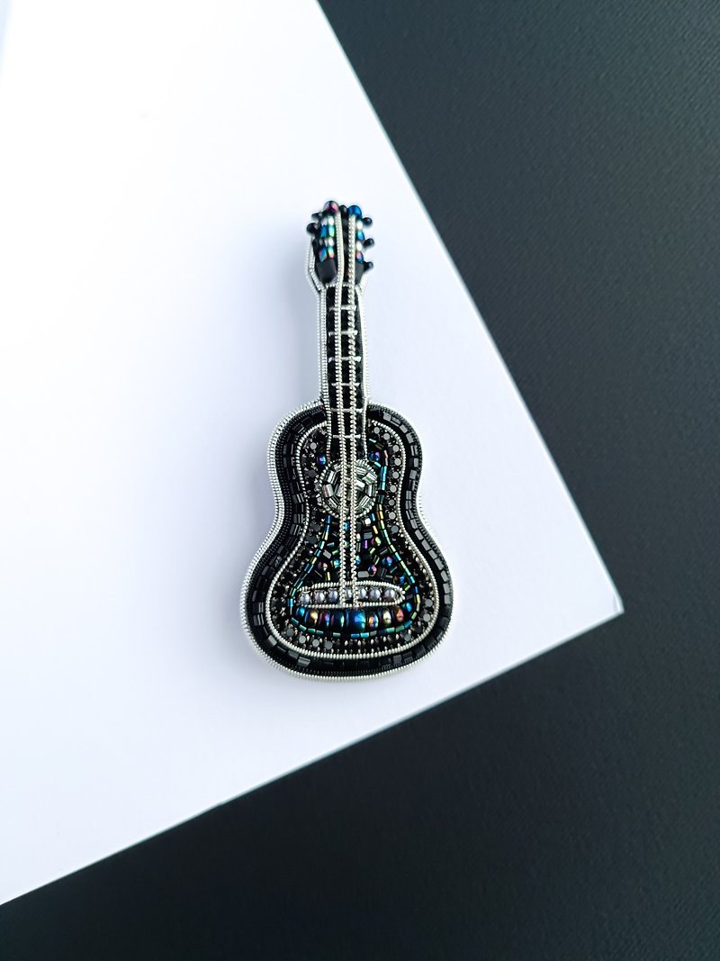 Handmade embroidered black guitar brooch - Brooches - Other Materials Black