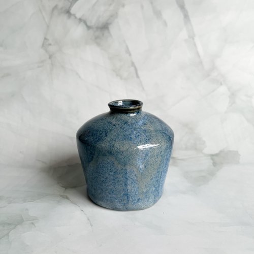 兩顆麻糬陶藝工作室 深海迷途。手工陶瓷花瓶 花器 陶藝 精油瓶 花藝道具 母親節禮物