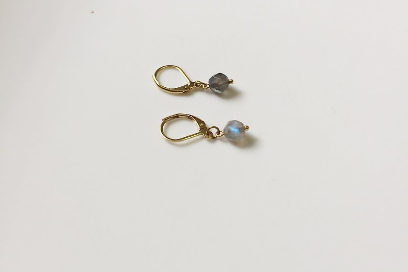 Silver-gray brass natural stone earrings - ต่างหู - เครื่องเพชรพลอย สีเงิน