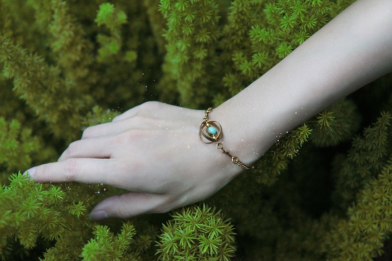 Cross star Stone planet bracelet - Bracelets - Copper & Brass 
