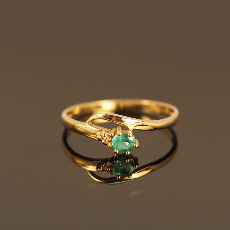 18K金祖母綠寶石鎖鑽石戒指 The Emerald Lock Diamond Ring - 戒指 - 貴金屬 