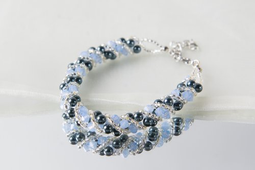 青いストーン付きブレスレット スワロフスキー 楽天市場】スワロフスキー ブレスレット ブルーの通販