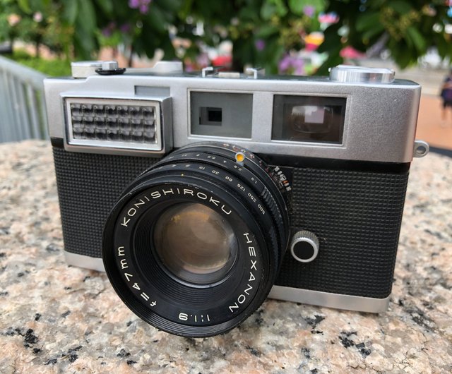 KONICA SⅡ レトロ　お洒落な　フィルムカメラ