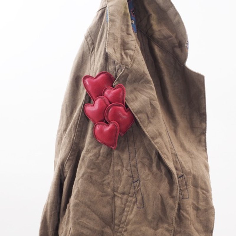 5Heart Leather Brooch/子羊革 - 胸針 - 真皮 