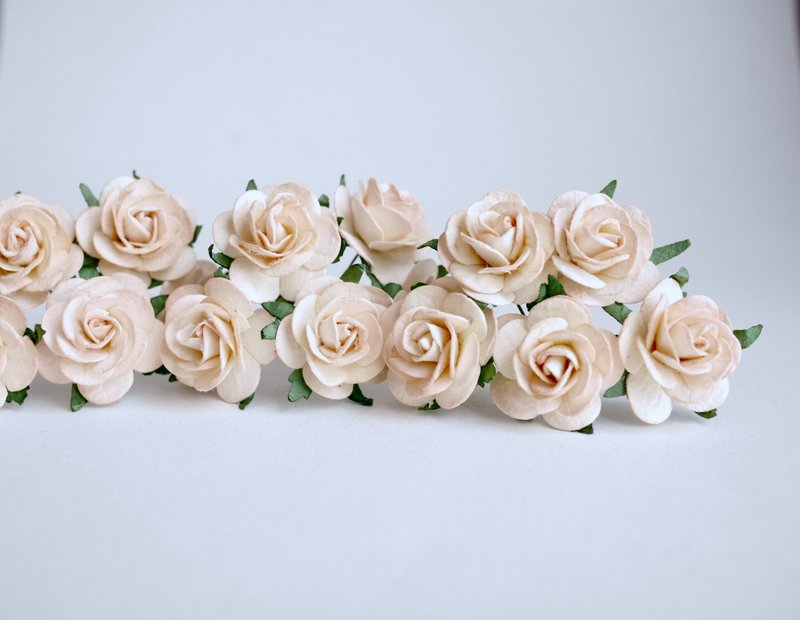 Paper Flower, 50 pcs., DIY mulberry rose size 2.5 cm., ivory brush peach color. - 其他 - 紙 黃色