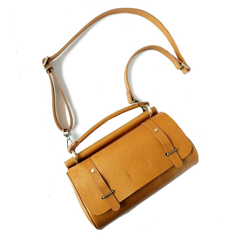 ZEN Minimalist Genuine leather Signature Ginger touch is natural light weight - กระเป๋าถือ - หนังแท้ 
