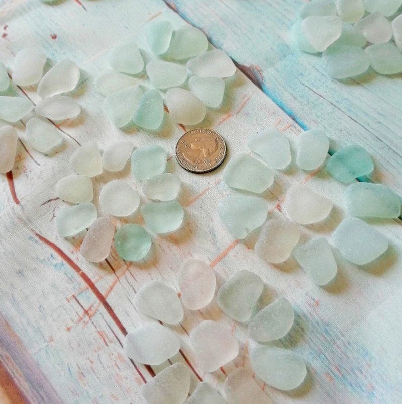 White Sea glas bulk.Genuine Sea glass for Perfect Sea glass necklace and ring - 陶藝/玻璃 - 玻璃 白色