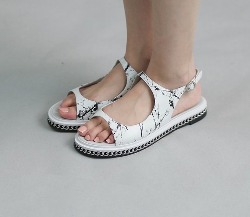 [Show products clear] oval hollow chain side leather sandals white marble - Sandals - Genuine Leather White