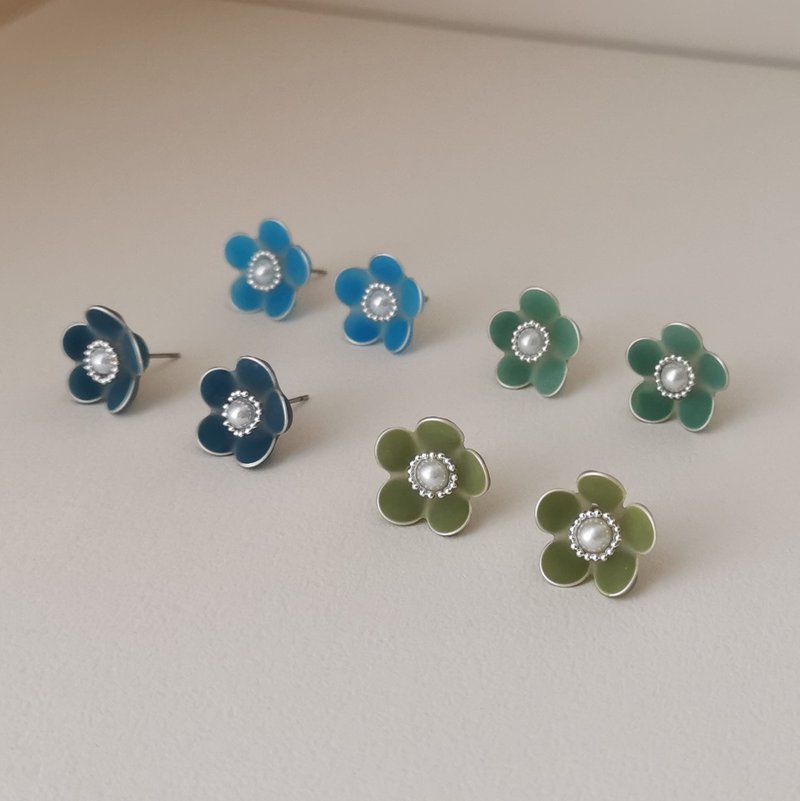 [Veverka] Retro Wave - Frosted Resin Earrings Birthday Gift Blue-Green Resin Flowers - Earrings & Clip-ons - Resin Multicolor